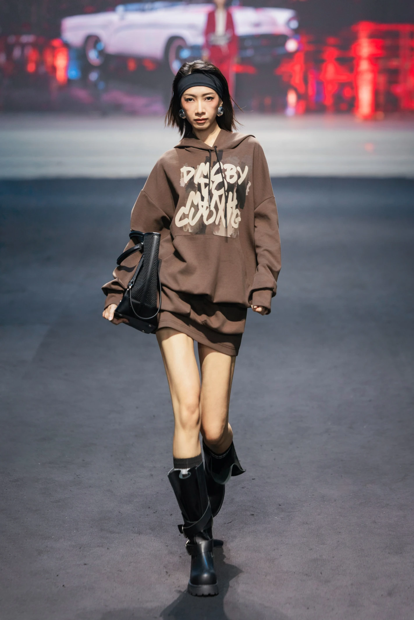 /assets/uploads/images/product/2026/EC2_-_RUNWAY-9.webp