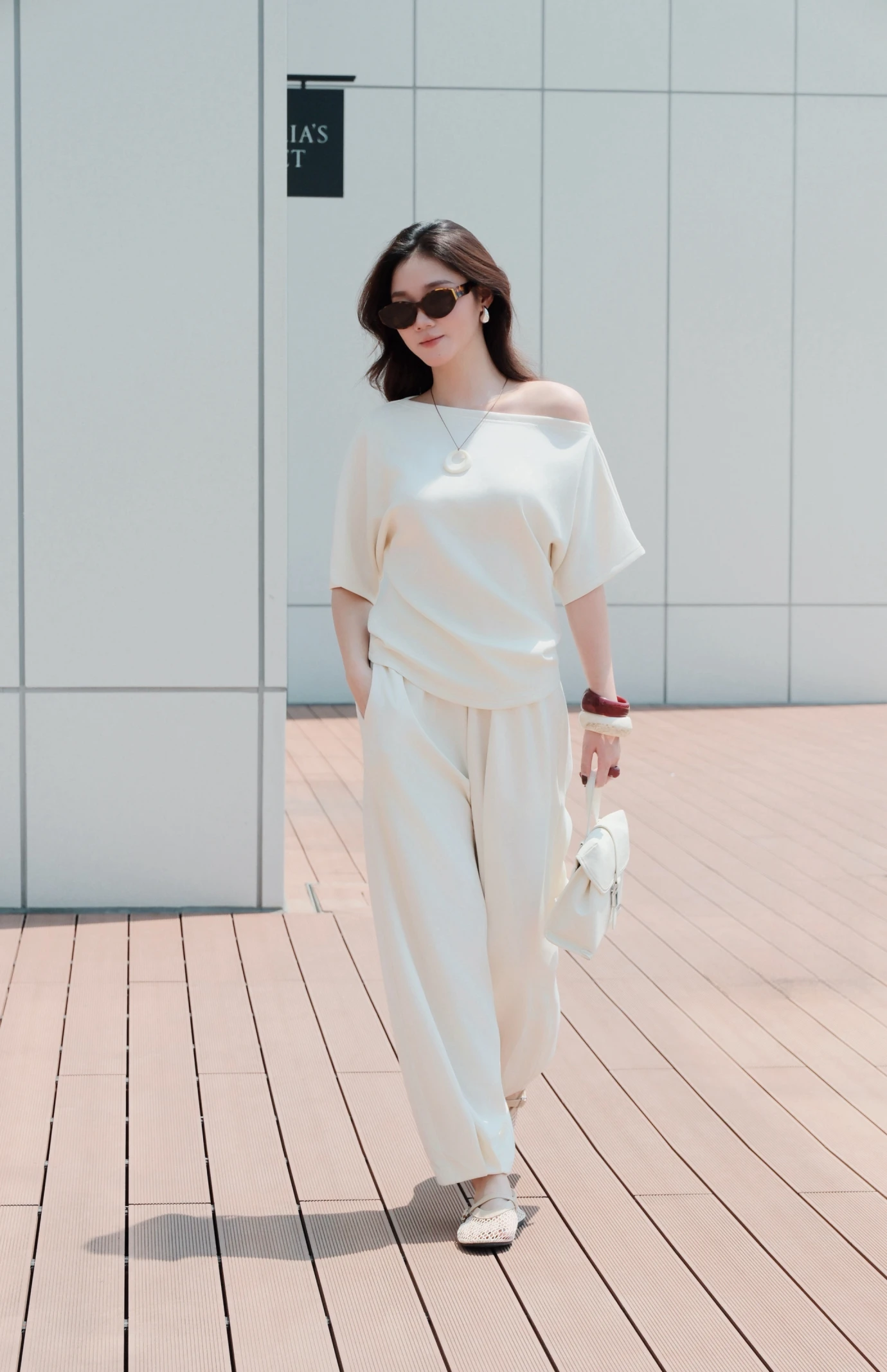/assets/uploads/images/product/2026/EC2_-_T8_-_KHANH_THI-2.webp