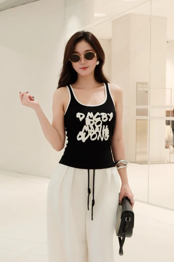 /assets/uploads/images/product/2026/EC2_-_T8_-_KHANH_THI-63.webp